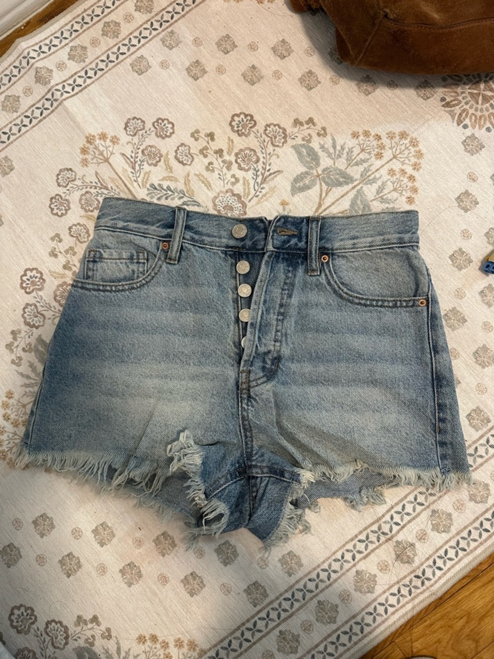 PacSun Light Wash Vintage Style High Rise Denim Shorts